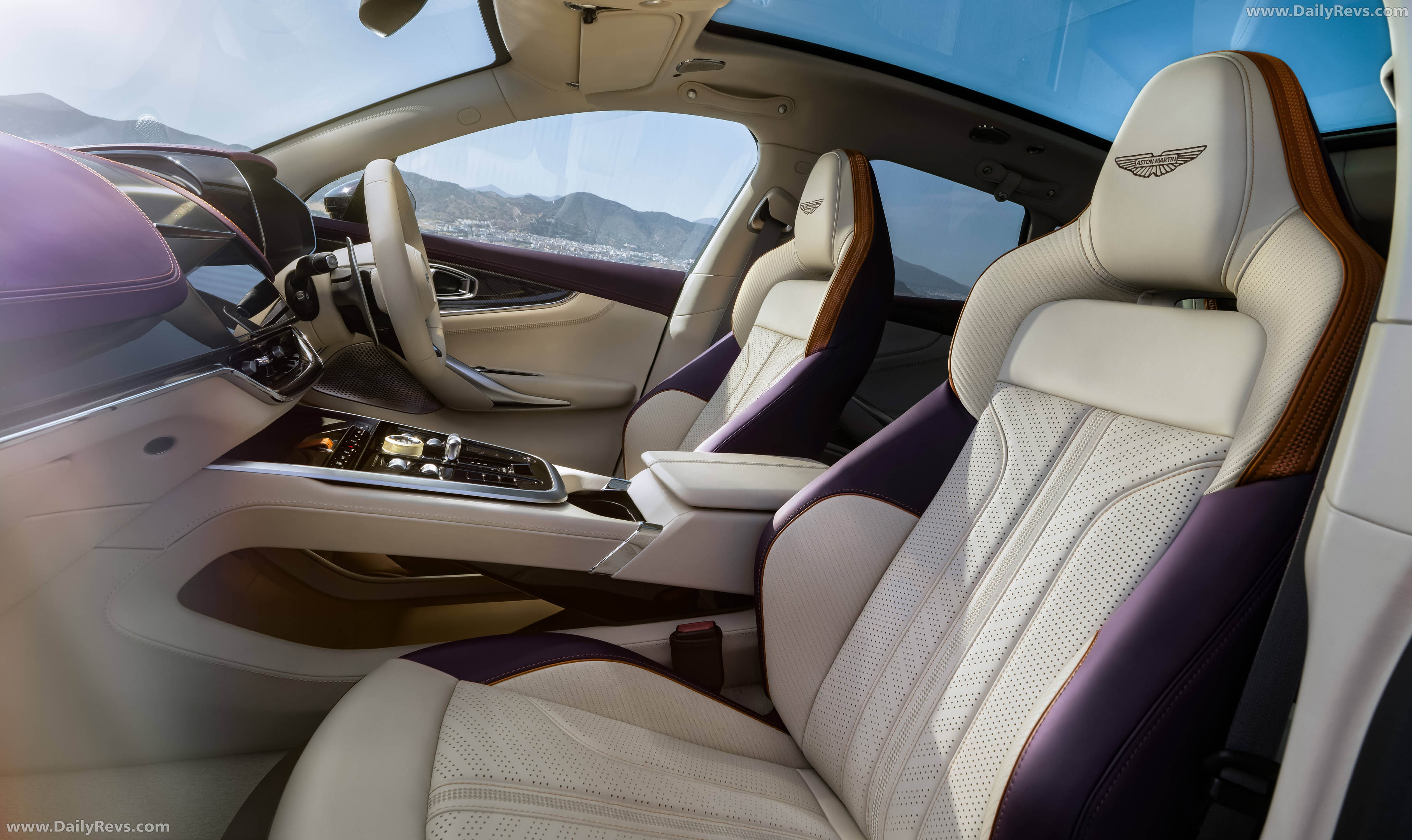 2027 Aston Martin DBX GT Interior